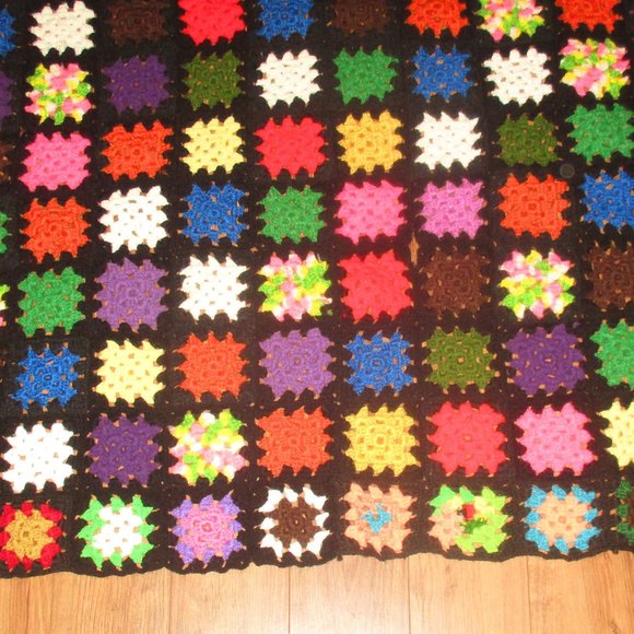 Roseanne Style Granny Square Afghan MultiColor Crochet Throw Heavy 60”x50” - Picture 3 of 6